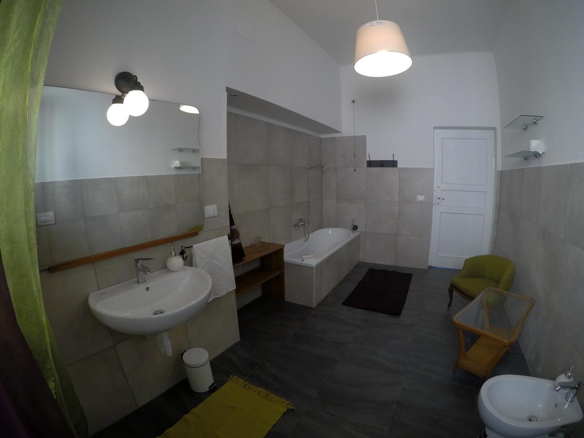 B&B Al Fronte Del Porto Genova Kültér fotó