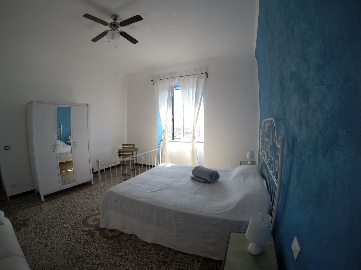 B&B Al Fronte Del Porto Genova Kültér fotó