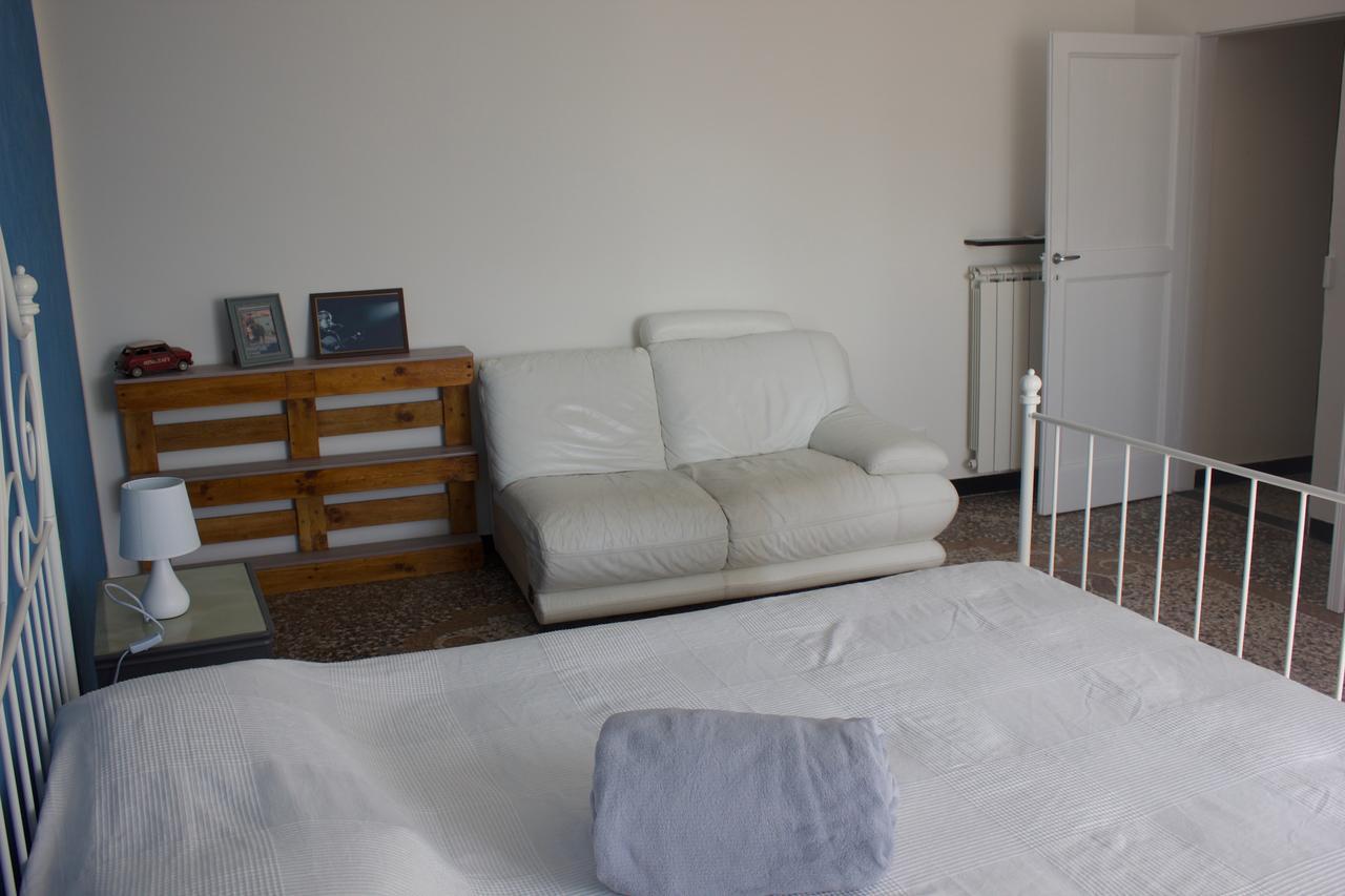 B&B Al Fronte Del Porto Genova Kültér fotó