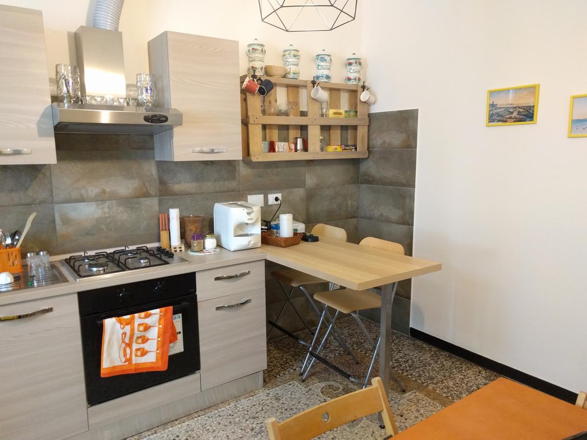 B&B Al Fronte Del Porto Genova Kültér fotó