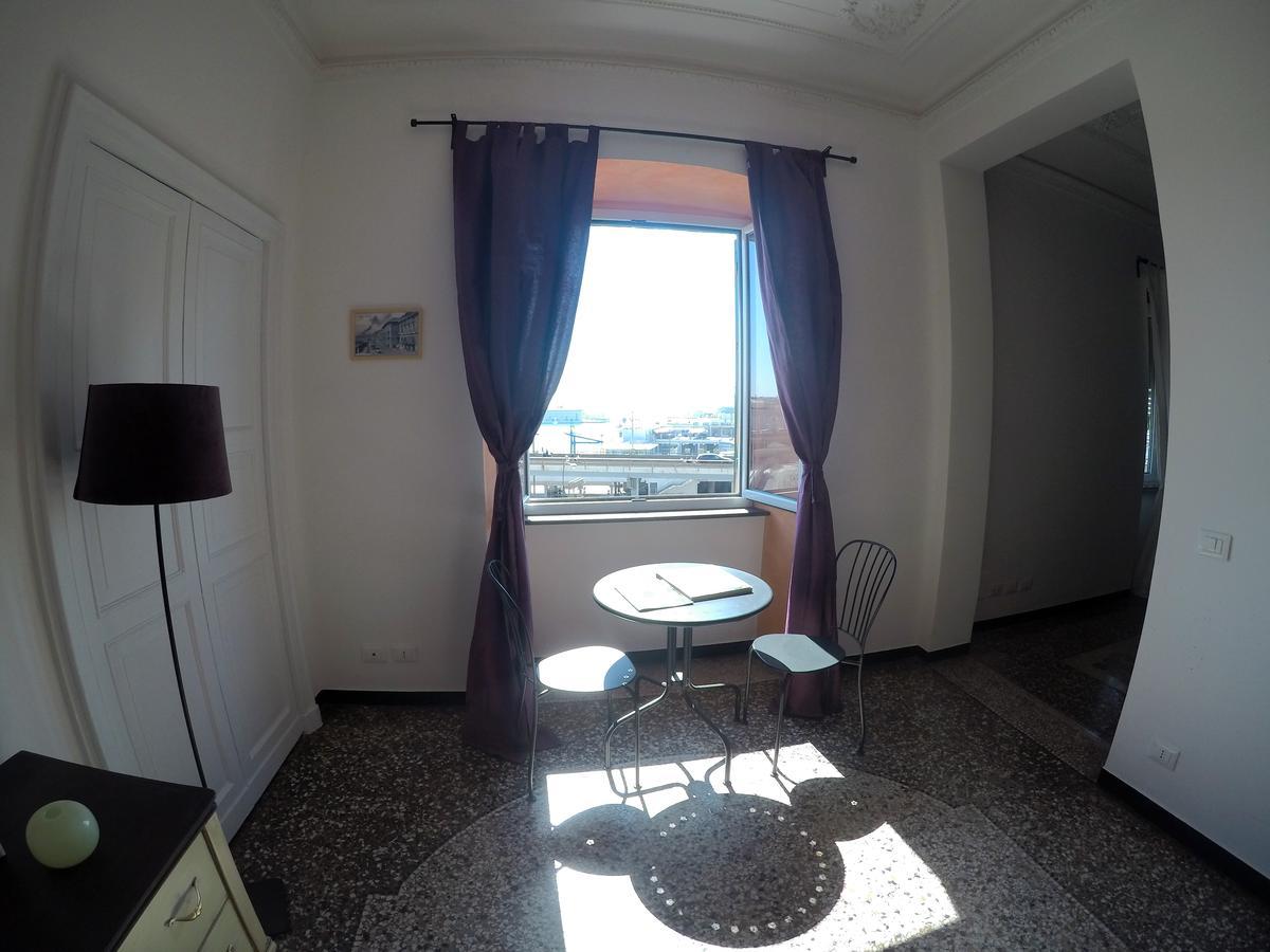 B&B Al Fronte Del Porto Genova Kültér fotó
